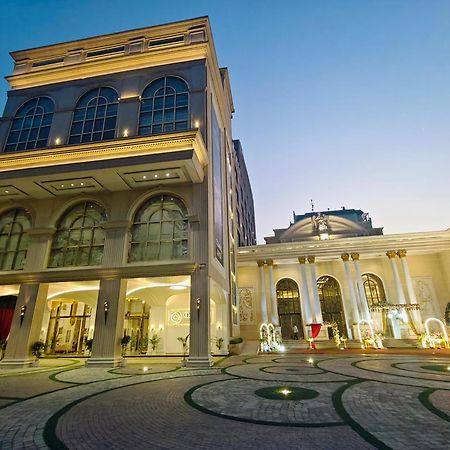 Ornate Lucknow Hotel Екстериор снимка