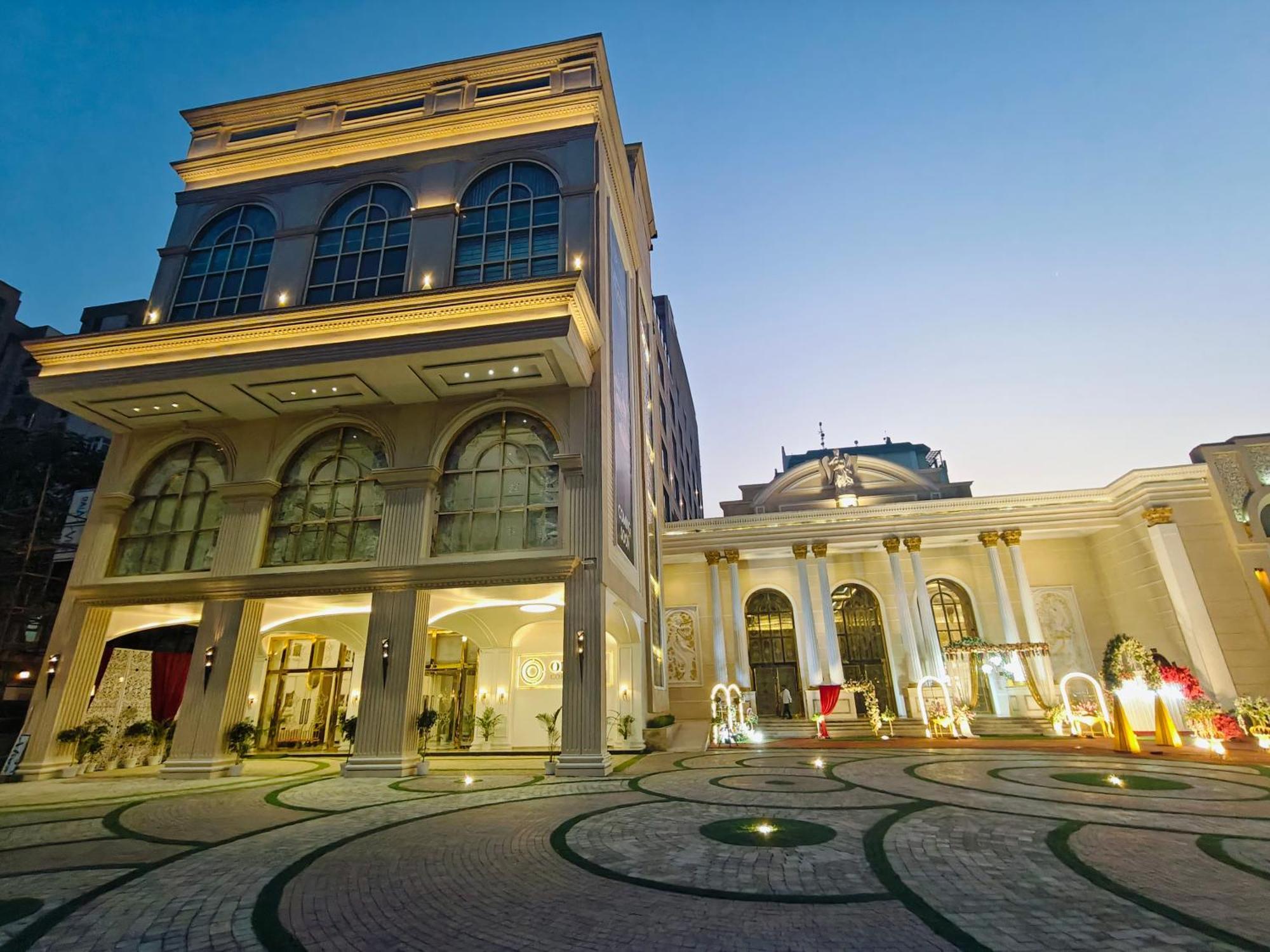 Ornate Lucknow Hotel Екстериор снимка